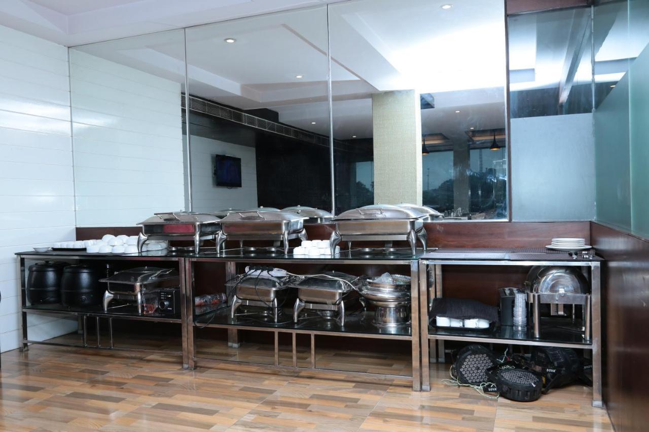 فندق Kc Manor جمشيدبور المظهر الخارجي الصورة